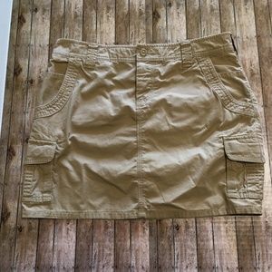 Tommy Hilfiger cargo pencil khaki skirt sz 2 EUC